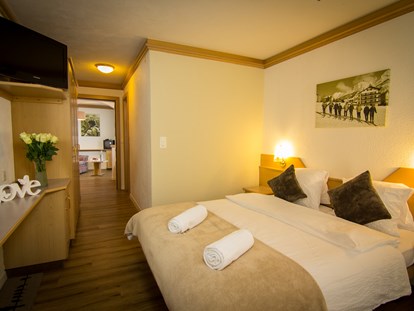 Hotels an der Piste - Hotel-Schwerpunkt: Skifahren & Familie - Familien Suite - Südseite orientiert - Hotel Bristol *** Saas-Fee