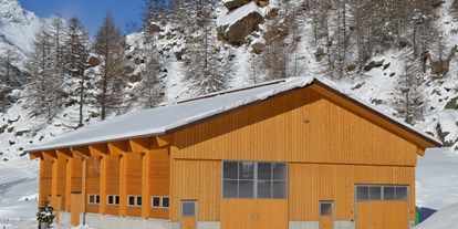 Hotels an der Piste - Skiraum: vorhanden - Bürchen - Hof eigene Produkte - Hotel Sport