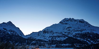 Hotels an der Piste - WLAN - St. Moritz - Nira Alpina by night - Nira Alpina