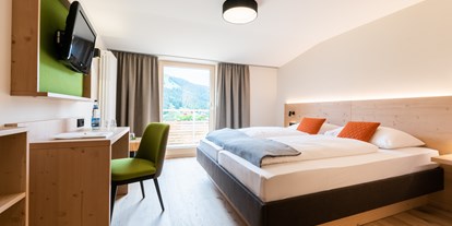 Hotels an der Piste - Rodeln - Riezlern - Zimmerkategorie Riedberger Horn - Standard Doppelzimmer  - Bio-Berghotel Ifenblick