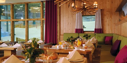Hotels an der Piste - Hotel-Schwerpunkt: Skifahren & Party - Köln, Bonn, Eifel ... - Frühstück in der Pistenlounge des Hotel Fire & Ice im Alpenpark Neuss - Hotel Fire & Ice Düsseldorf/Neuss