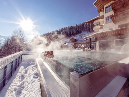 Hotels an der Piste - Hotel-Schwerpunkt: Skifahren & Wellness - Tirol - Baden über den Dächern von Kaltenbach - Alpin Family Resort Seetal ****s