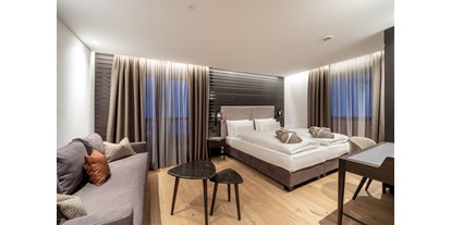 Hotels an der Piste - Suite mit offenem Kamin - St.Christina in Gröden - Room superior - triple (with sofa bed) - Hotel Stella - My Dolomites Experience