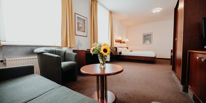Hotels an der Piste - Hunde: erlaubt - Vogtland - Familienzimmer - Sonnenhotel HOHER HAHN