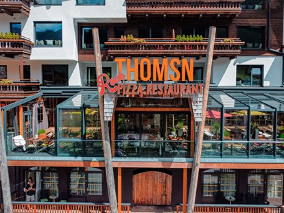 Hotels an der Piste - Parkplatz: kostenlos beim Hotel - THOMSN - Alpine Rock Hotel