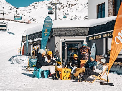 Hotels an der Piste - Hotel-Schwerpunkt: Skifahren & Wellness - Tirol - Maiensee Burger Bar - direkt am Lift - Hotel Maiensee