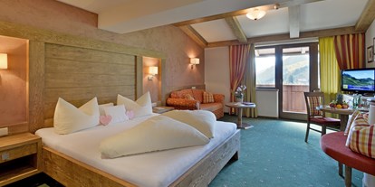 Hotels an der Piste - Hallenbad - Skigebiet Spieljochbahn - Hotel Waldfriede
