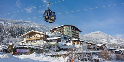 Hotels an der Piste - Parkplatz: kostenlos beim Hotel - Skigebiet Spieljochbahn - Hotel Waldfriede