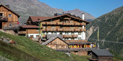 Hotels an der Piste - Sonnenterrasse - Skigebiet Sölden - Aussenansicht - Hotel Silbertal