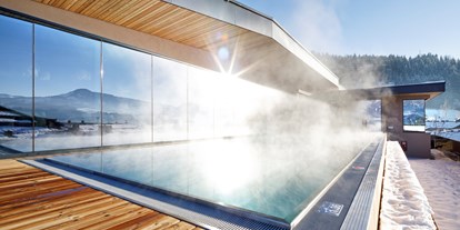 Hotels an der Piste - Pools: Außenpool beheizt - SkiStar St. Johann in Tirol - Infinity Pool - Hotel Penzinghof
