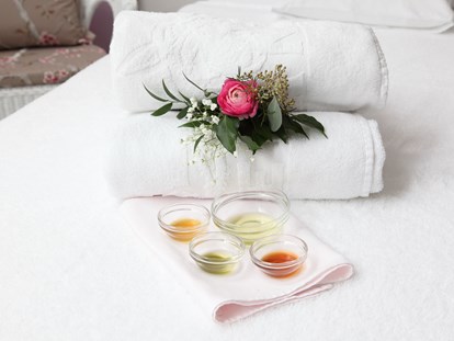 Hotels an der Piste - Hotel-Schwerpunkt: Skifahren & Wellness - Lech - Massageraum - Hotel Anemone