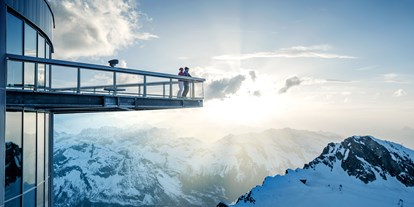 Hotels an der Piste - Hotel-Schwerpunkt: Skifahren & Familie - St. Jakob in Haus - Aussichtsplattform am Kitzsteinhorn auf über 3.000 Meter  - Hotel Sonnblick
