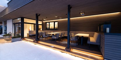 Hotels an der Piste - geführte Skitouren - Salzburg - Terrasse  - Harmls Aparthotel