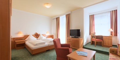 Hotels an der Piste - Wellnessbereich - See (Kappl, See) - Beispielbild "Galzig Doppelzimmer" - Hotel Post