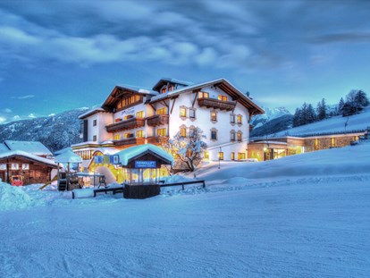 Hotels an der Piste - Hotel-Schwerpunkt: Skifahren & Wellness - Nauders - © Archiv Hotel Panorama - Hotel Panorama