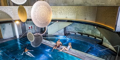 Hotels an der Piste - Wellnessbereich - Kanzelhöhe - Das neue Sonnenbad - Mountain Resort Feuerberg