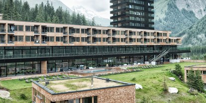 Hotels an der Piste - barrierefrei - Skigebiet Grossglockner Resort Kals-Matrei - Gradonna****s Mountain Resort Châlets & Hotel