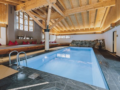 Hotels an der Piste - Pools: Außenpool beheizt - Zell am See - Schwimmbad - ALL INCLUSIVE Hotel DIE SONNE
