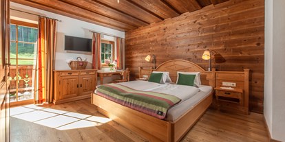 Hotels an der Piste - Skiraum: Skispinde - Doppelzimmer Hotel Jagdhaus - Almwelt Austria