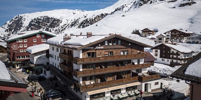 Hotels an der Piste - Hotel-Schwerpunkt: Skifahren & Familie - Faschina - Hotel Hirlanda