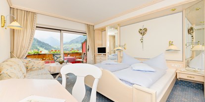 Hotels an der Piste - Hotel-Schwerpunkt: Skifahren & Kulinarik - Lech - Beispiel Doppelzimmer Enzian - Almhof Rupp - das Genießerhotel