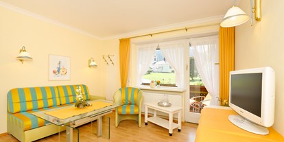 Hotels an der Piste - Preisniveau: moderat - Mellau - Beispiel Appartement Aurikel 107 - Almhof Rupp - das Genießerhotel