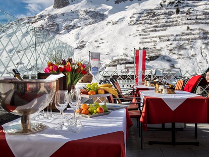 Hotels an der Piste - geführte Skitouren - See (Kappl, See) - Sonnenterrasse - Hotel Enzian