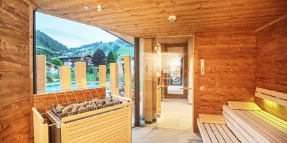 Hotels an der Piste - Parkplatz: gebührenpflichtig beim Hotel - Oberndorf in Tirol - Finnische Sauna mit Panoramablick im Rosentalerhof Hotel & Appartements  - Rosentalerhof Hotel und Appartements