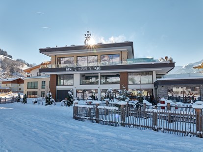 Hotels an der Piste - Pools: Infinity Pool - Skiregion Hochkönig - die HOCHKÖNIGIN - Mountain Resort