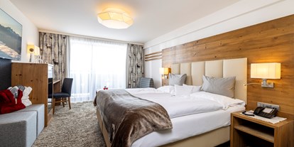 Hotels an der Piste - Verpflegung: 3/4 Pension - Skigebiet Hintertuxer Gletscher - Doppelzimmer "Wandspitze" - Hotel Der Rindererhof