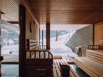 Hotels an der Piste - geführte Skitouren - Skigebiet Oberstdorf Kleinwalsertal - Sauna - Das Naturhotel Chesa Valisa****s