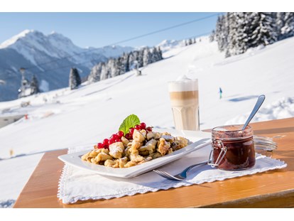 Hotels an der Piste - Hotel-Schwerpunkt: Skifahren & Kulinarik - Hüttengenuss auf unserer 1350 Alm - Hotel Marten