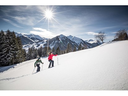 Hotels an der Piste - Skikurs direkt beim Hotel: für Erwachsene - Bramberg am Wildkogel - Schneeschuhwandern - Hotel Marten