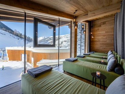 Hotels an der Piste - Hotel-Schwerpunkt: Skifahren & Wellness - Zimmer mit Panoramaaussicht - Hotel DAS ZWÖLFERHAUS