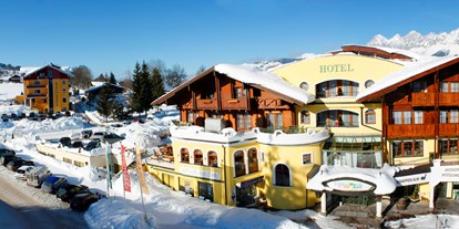 Hotels an der Piste - Pools: Infinity Pool - Filzmoos (Filzmoos) - Ski in & Ski out - Hotel Erlebniswelt Stocker