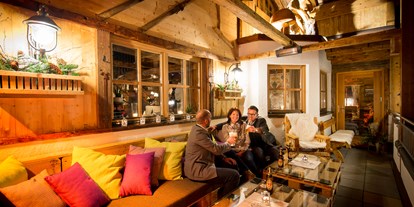 Hotels an der Piste - Hotel-Schwerpunkt: Skifahren & Kulinarik - Kaprun - Lounge Außenbereich Terrasse  - Hotel Astrid