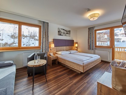 Hotels an der Piste - Hotel-Schwerpunkt: Skifahren & Kulinarik - Kaprun - Junior Suite "Jade" - Dein MOUNTAIN Wohlfühlhotel Johanneshof