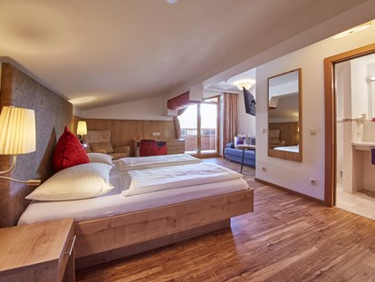 Hotels an der Piste - Hotel-Schwerpunkt: Skifahren & Kulinarik - Kirchberg in Tirol - Doppelzimmer "Grand Comfort" - Dein MOUNTAIN Wohlfühlhotel Johanneshof