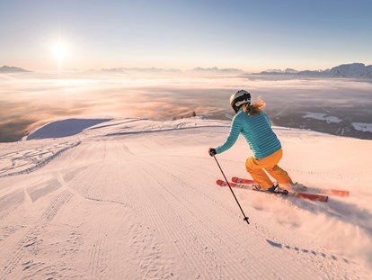 Hotels an der Piste - Skikurs direkt beim Hotel: für Erwachsene - Skilaufen mit Panorama  - Sattleggers Alpenhof & Feriensternwarte 