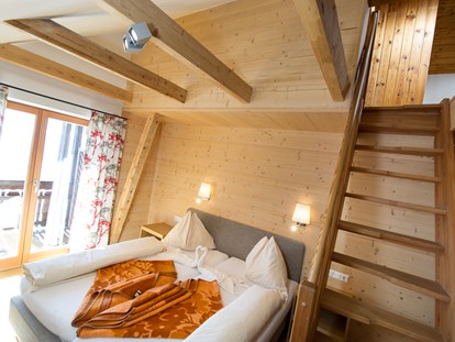 Hotels an der Piste - Skiservice: Skireparatur - Österreich - Familienzimmer  - Sattleggers Alpenhof & Feriensternwarte 