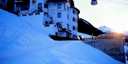 Hotels an der Piste - Hotel-Schwerpunkt: Skifahren & Wellness - Lech - Ansicht vor Umbauarbeiten - Hotel Persura