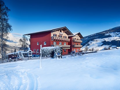 Hotels an der Piste - Hotel-Schwerpunkt: Skifahren & Familie - Hotel im Winter Pariente - Hotel Restaurant Pariente