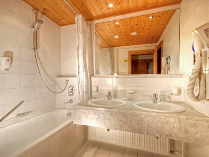 Hotels an der Piste - Hotel-Schwerpunkt: Skifahren & Familie - Doppelzimmer 35 m2 - Hotel Goldried