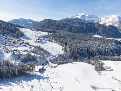 Hotels an der Piste - Trockenraum - Donnerkogelbahn / Skischulübungsgelände / Salzburger Dolomitenhof an der Astauwinkelbahn / Tennengebierge
 - Landhotel Salzburger Dolomitenhof