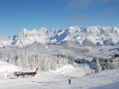 Hotels an der Piste - Hotel-Schwerpunkt: Skifahren & Wellness - Blick Dachstein-Panorama - Hotel-Pension Bruckreiterhof
