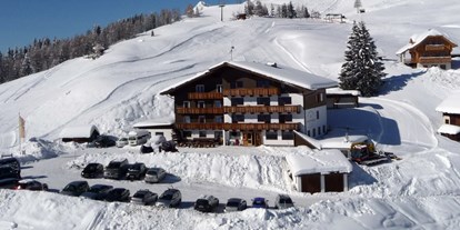 Hotels an der Piste - geführte Skitouren - Kärnten - Unser FICHTENHEIM mitten im Skibegiet, mit dem eigenen PKW problemlos erreichbar. - Almhotel Fichtenheim