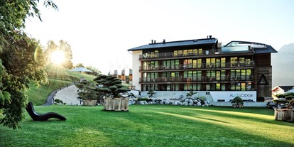 Hotels an der Piste - Hotel-Schwerpunkt: Skifahren & Wellness - Nauders - Alps Lodge im Sommer - Alps Lodge