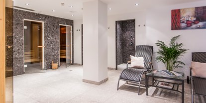 Hotels an der Piste - Preisniveau: moderat - Oberndorf in Tirol - Saunalandschaft  - Hotel Bacher Asitzstubn
