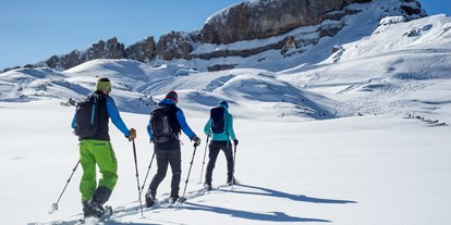 Hotels an der Piste - Skiraum: videoüberwacht - Skigebiet Oberstdorf Kleinwalsertal - Schneeschuhwandern am Gottesacker - Travel Charme Ifen Hotel