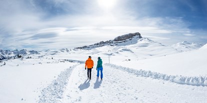 Hotels an der Piste - Skikurs direkt beim Hotel: für Erwachsene - Riezlern - Winterwandern - Travel Charme Ifen Hotel